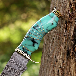 Damascus hunting knife with colorful resin handle