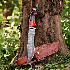 Fixed blade Damascus steel knife with leather sheath