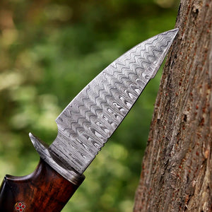 Close-up of Damascus steel blade pattern