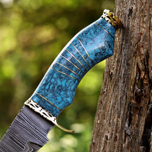 Damascus hunting knife with colorful resin handle