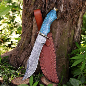 Fixed blade Damascus steel knife with leather sheath