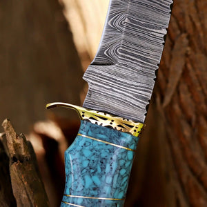 Close-up of Damascus steel blade pattern